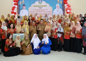 Serahkan Insentif Guru TK, PAUD, dan RA di Natuna, Ansar Sebut Sebagai Bentuk Kepedulian Pemprov