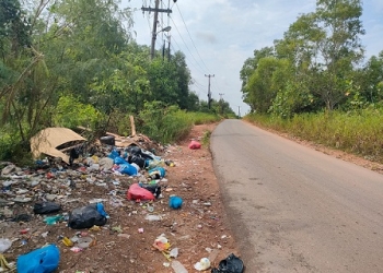 Tumpukan Sampah Berserakan di Pinggir Jalan Karya Batu 9, Warga Minta Pemerintah Bertindak