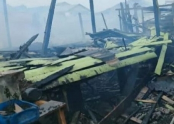 Ronny Kartika: Pemkab Prioritaskan Membantu Pengurusan Dokumen Korban Kebakaran di Tambelan