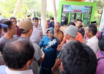 Bentuk Kepedulian, Rahma Salurkan Bantuan Sembako ke Sopir Angkot se-Kota Tanjungpinang