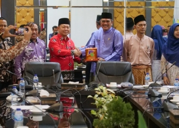 Sambut Kunjungan Pemerintah Kabupaten Pelalawan, Pemkab Bintan Sampaikan Performa BPR Bintan