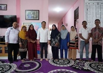 Berkunjung ke Rumah Bahagia, Osit Bersenda Gurau dan Berbagi Kebahagian dengan Lansia