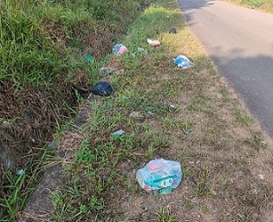 Buang Sampah di Depan Pekarangan, Pemilik Lahan Berjanji Akan Perkarakan Oknum Itu Bila Ketahuan