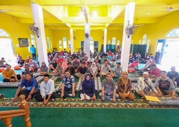 Serahkan Alat Tangkap Ikan di Kampung Bugis, Rahma Harap Nelayan Terus Bersemangat dan Mandiri