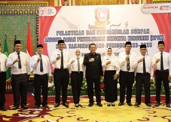 Lantik 9 Anggota BPSK Tanjungpinang, Ansar: Wadah Menyelesaikan Sengketa Pelaku Usaha & Kosumen