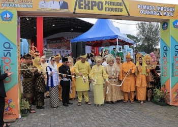 Semarak Pakaian Adat Nusantara dalam Peringatan Hari Sumpah Pemuda di Bintan