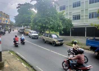 Tiap Hari Terjadi Antrean Panjang di SPBU, Masyarakat: Ada Apa Sebenarnya dengan Solar