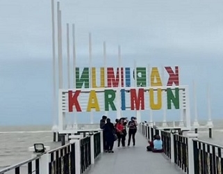 Daya Tarik Coastal Area sebagai Destinasi Favorit Wisatawan Ketika Berkunjung ke Karimun