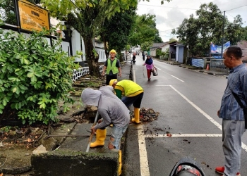 Gerakan 600 Pekerja Bersihkan Drainase Berjalan 14 Hari, Belasan Kaisar Sampah Sehari Diangkut