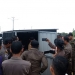 Jadi Kawasan Steril Bagi Pedagang, Satpol PP Tertibkan Lima Konteiner Jualan di Tugu Sirih Gurindam