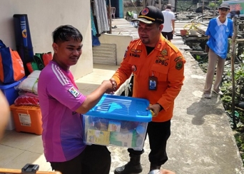 BPBD Tanjungpinang Salurkan Bantuan Sosial ke Korban Kebakaran di Pantai Impian