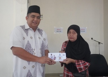 5.068 Lansia akan Terima BLT Rp400 Ribu per Orang, Bupati Salurkan Dimulai dari Kelurahan Kijang