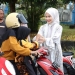 Semangat Berbagi di Bulan Ramadan, Hafizha dan Kader PKK Bintan Salurkan 300 Takjil ke Jalan Raya