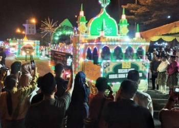 Pemkab Karimun Gelar Festival Kendaraan Hias Pawai Takbir Idul Fitri 2024