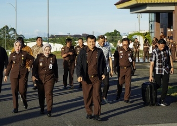 Meninggalkan Berbagai Inovasi, Para Pejabat Kejati Kepri Mengantar Keberangkatan Rudi Margono