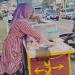 Cerita Gadis Cantik Penjual Rujak di Jalan Tugu Pahlawan, Penghasilannya Rp400 Ribu per Hari