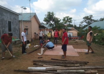 Sambut HUT Kemerdekaan RI, Warga Perum Gesya Gurindam I Gelar Gotong Royong