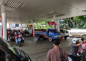 Antrian Panjang Diprotes Warga, Dishub Solusikan SPBU Tutup Saat Jam Sibuk