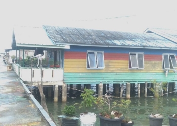Terima Sertifikat Tanah, Ungkapan Warga Kampung Bugis kepada Rahma: Terima Kasih