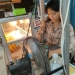 Cris, Si Cantik Penjual Kue Risoles di Depan Swalayan Zoom Jalan Pramuka