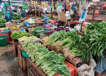 Komoditas Harga Bahan Pangan di Pasar Bincen Stabil, Cabai Terjun Bebas