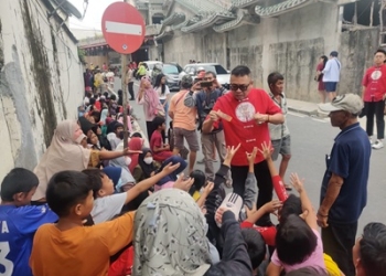 Berburu Angpao, Puluhan Pengemis Musiman Padati Vihara Bahtra Sasana Tanjungpinang
