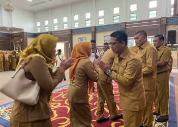 Bupati Iskandarsyah Pimpin Apel Perdana Usai Libur Lebaran 2025